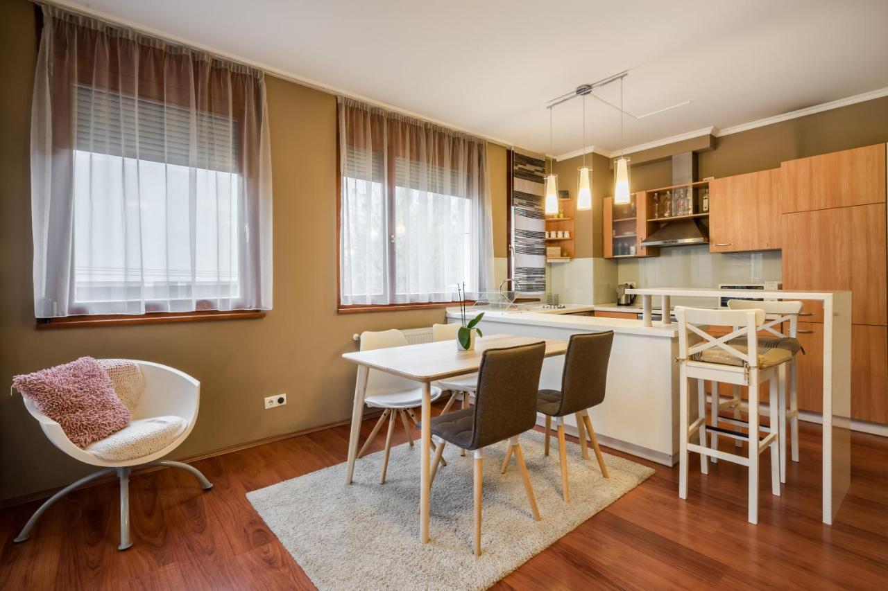 Apartment Downtown Karpat 9 Budapest Ngoại thất bức ảnh