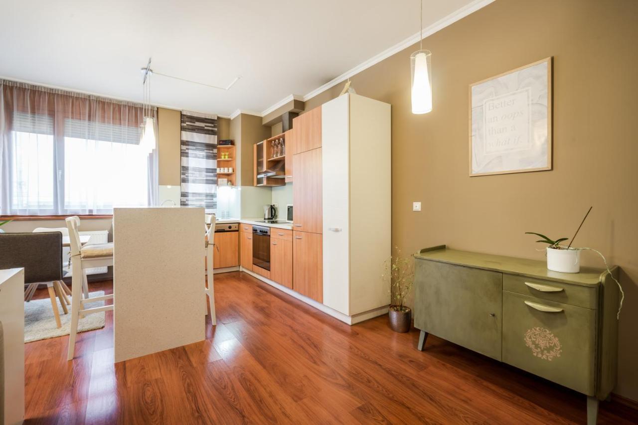 Apartment Downtown Karpat 9 Budapest Ngoại thất bức ảnh